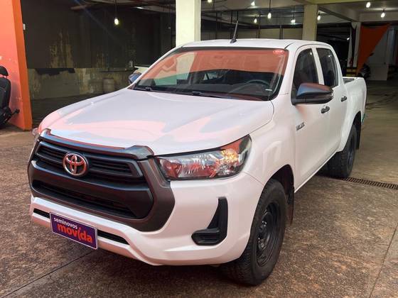 TOYOTA HILUX 2.8 D-4D TURBO DIESEL CD POWER PACK 4X4 AUTOMÁTICO TOYOTA HILUX 2.8 D-4D TURBO DIESEL CD POWER PACK 4X4 AUTOMÁTICO